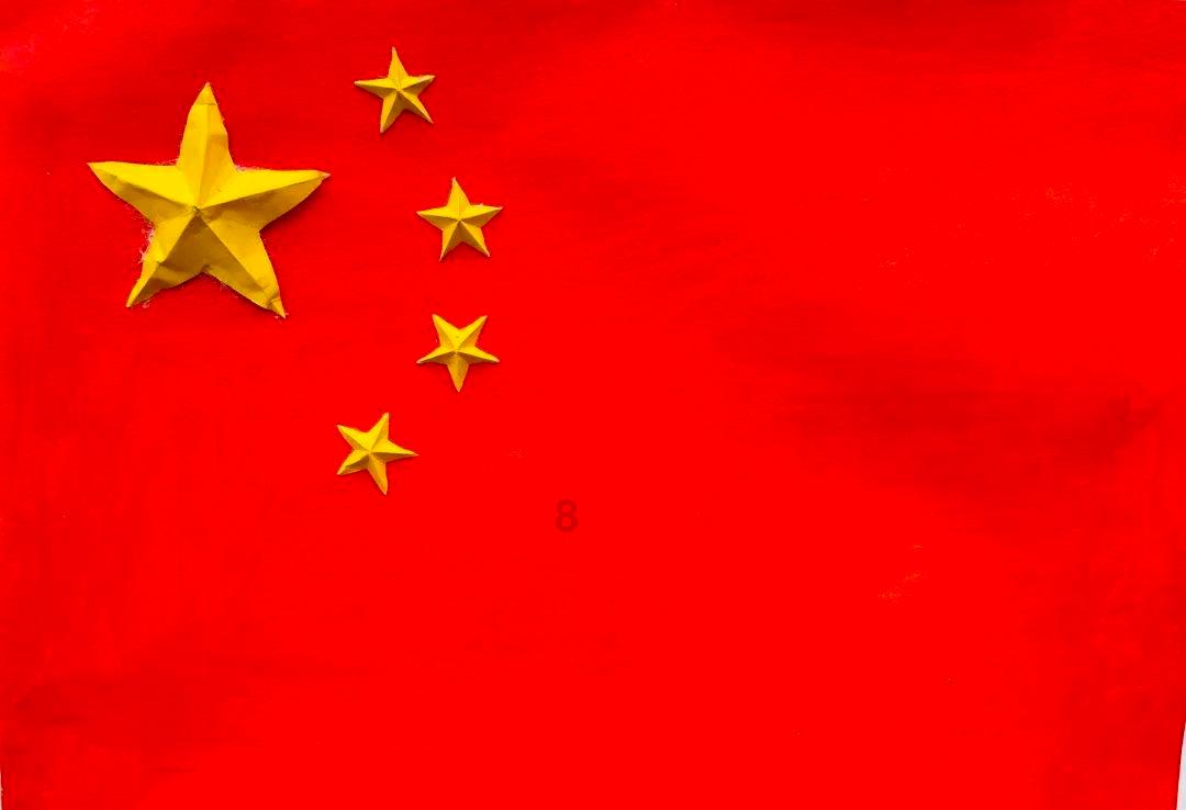 来给特打个分数，十分满分，回复里发图骗。游戏画面